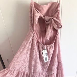 NWT! 🌷$89 Tie-Back Midi Dress